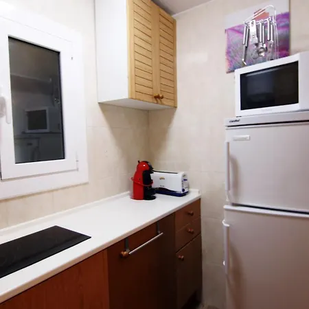 Apartamento With Balcony Close To The